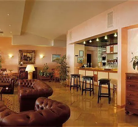 Duomo Hotel 4*